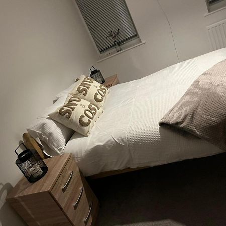 Вилла 2 Bed Hengrove Бристоль Экстерьер фото